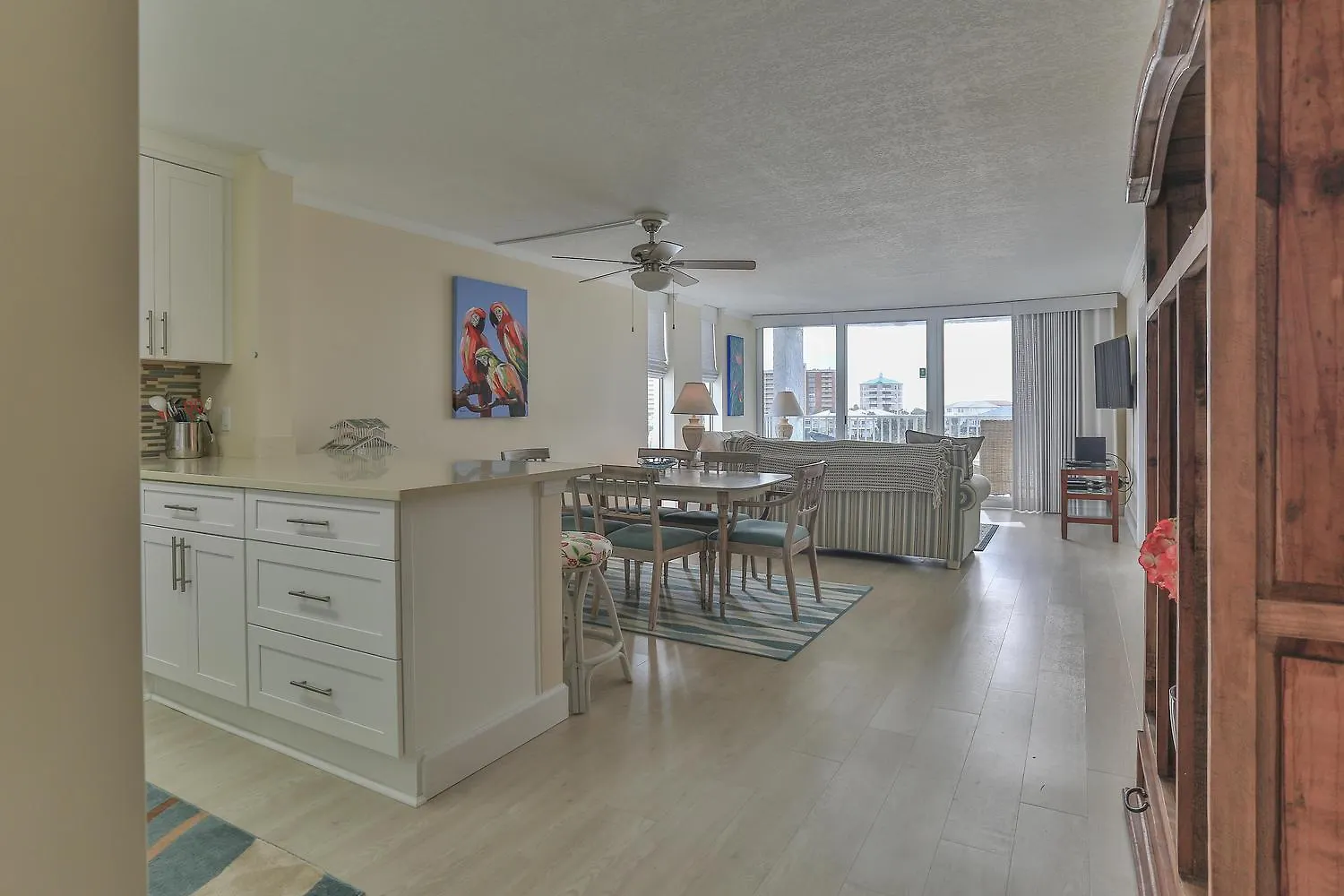 Dolphin Point 402C - 2Br Updated Condo With Harbor And Gulf Views Destin Holiday home